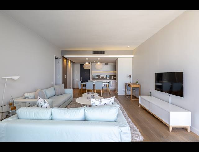 2 BEDROOM APARTMENT TO LET IN WATERFRONT